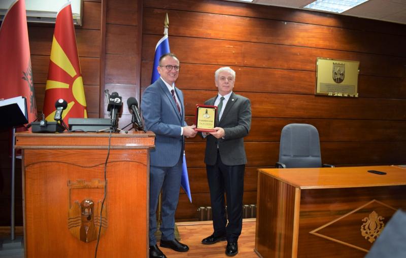 FOUNDING RECTOR OF INTERNATIONAL VISION UNIVERSITY PROF. Dr. Fadil HOCA  RECEIVED A CERTIFICATE OF APPRECIATION FROM GOSTIVAR MUNICIPLITY 